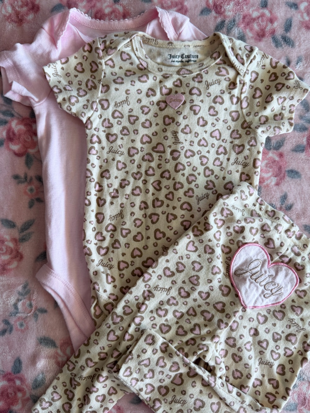Juicy Couture Cream and Pink Heart Print Set